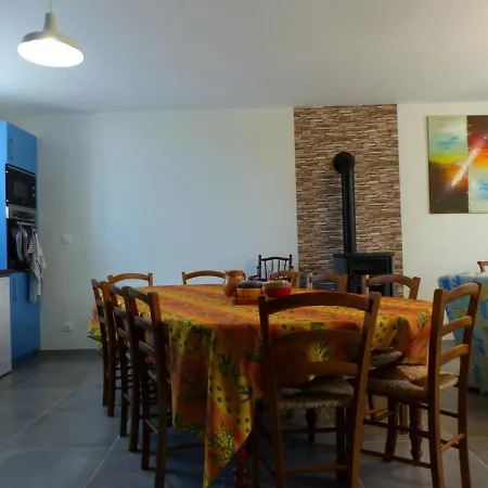 Calme Et Spacieux Au Coeur De La Campagne - Fr-1-489-416 *