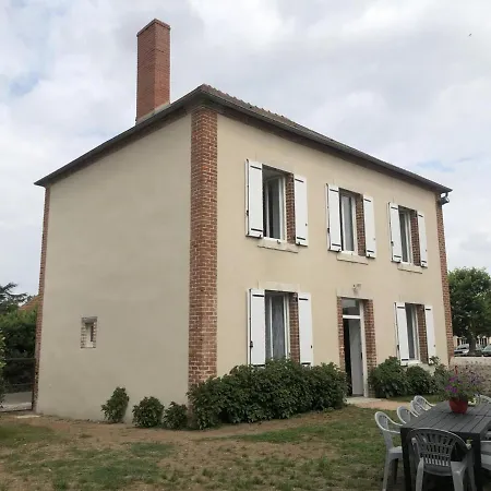 Calme Et Spacieux Au Coeur De La Campagne - Fr-1-489-416 * Fourilles