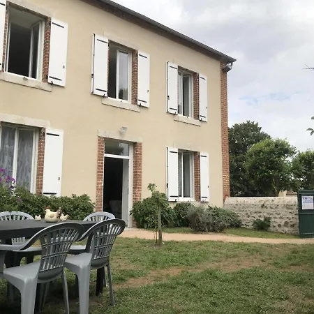 Calme Et Spacieux Au Coeur De La Campagne - Fr-1-489-416 Fourilles