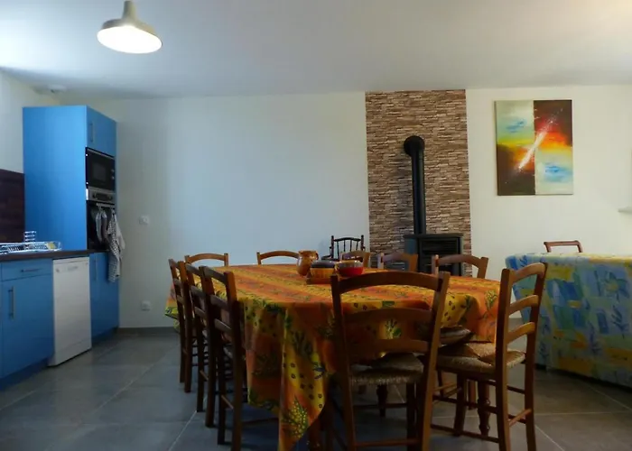 Calme Et Spacieux Au Coeur De La Campagne - Fr-1-489-416 *